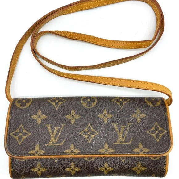 Auth Louis Vuitton Monogram Pochette Twin PM Shoulder Bag GUC - Picture 4 of 16
